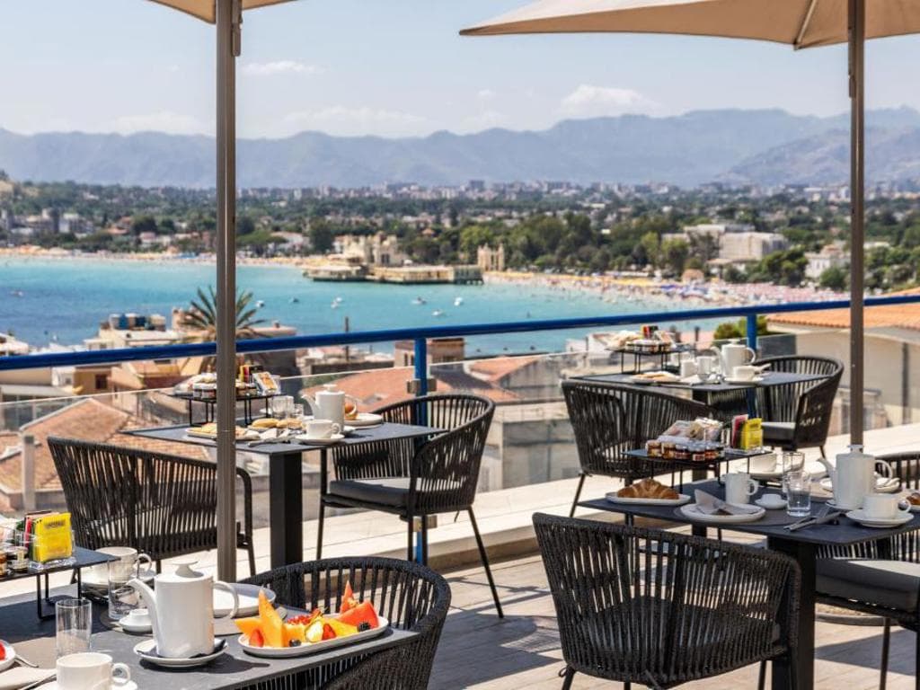Glam Spa Resort & Terrace gallery 1
