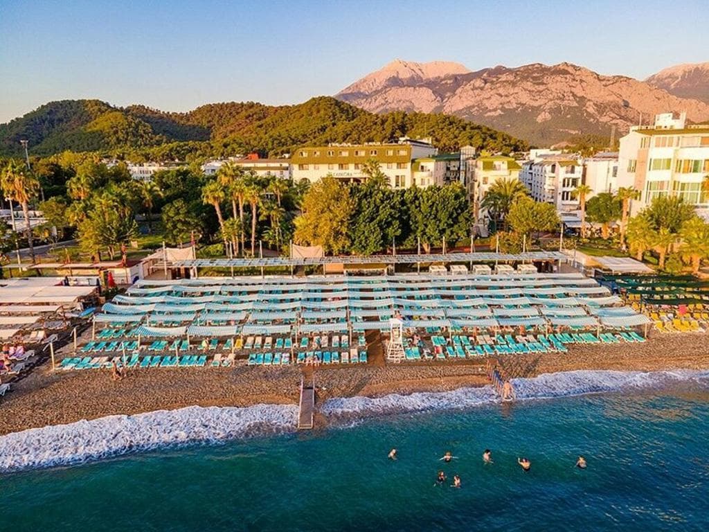 Lancora Beach Hotel gallery 1