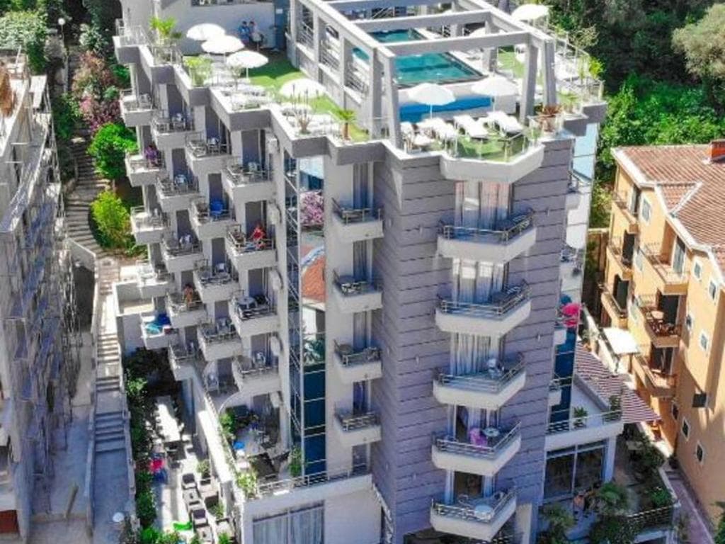 Hotel La Mer gallery 1
