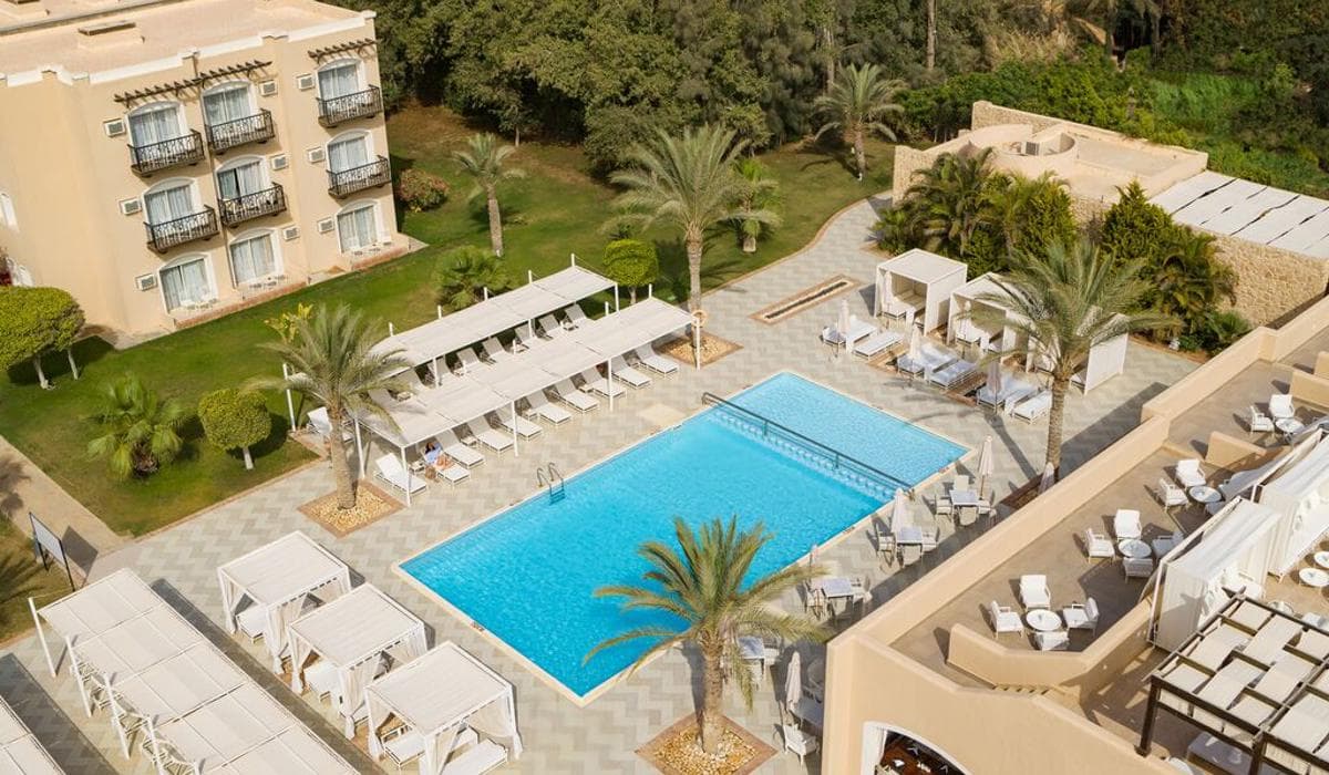 Almaza Bay